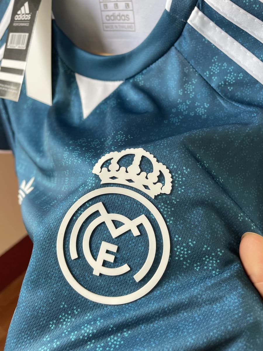 Madrid Away Kit Master Copy