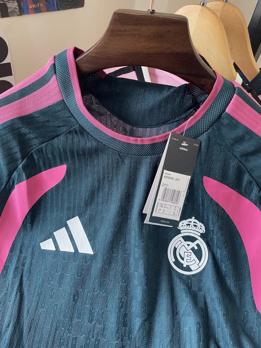 Madrid Traning Kit Players 26/27