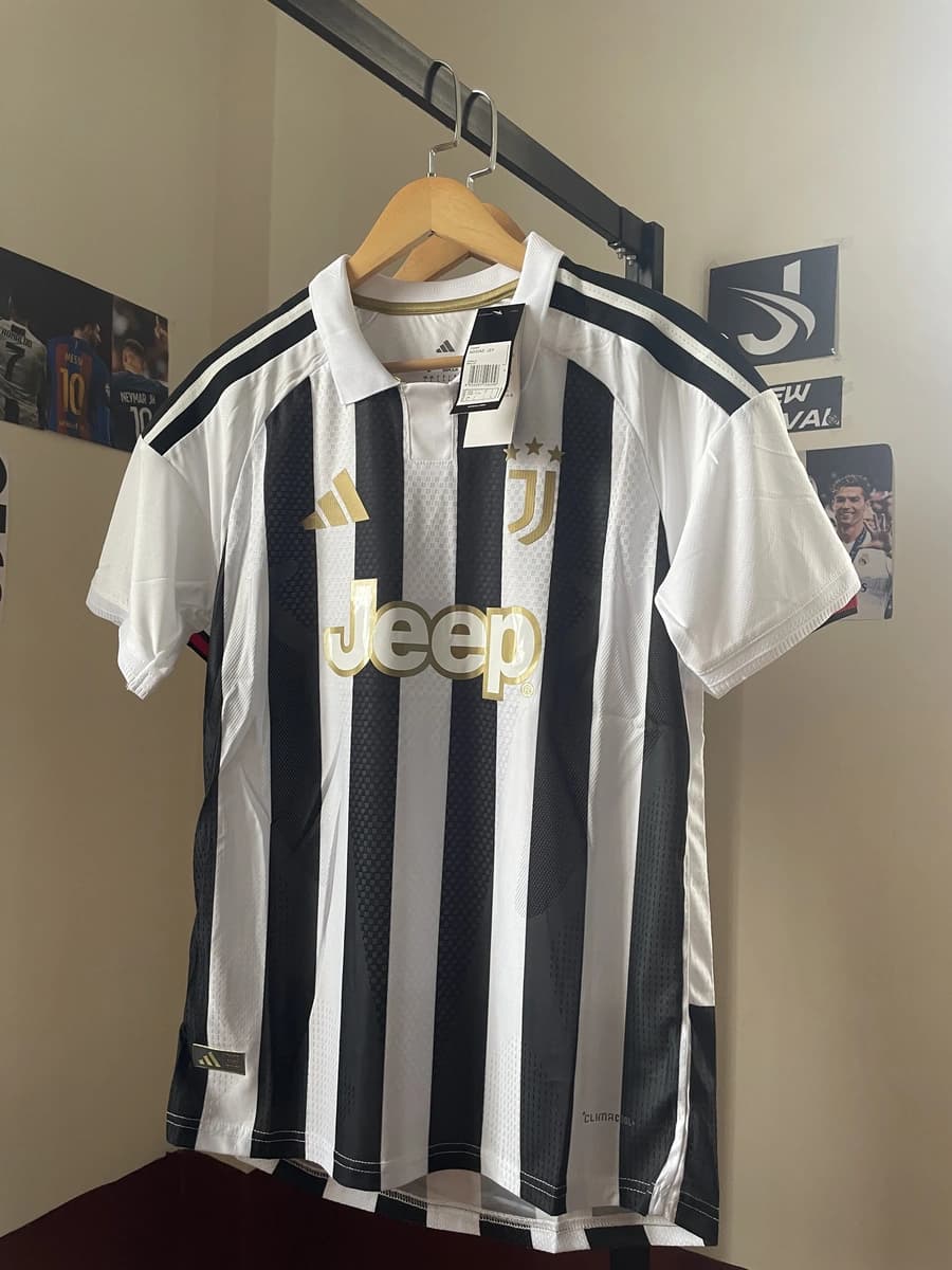 Juventus Home Players 26/27