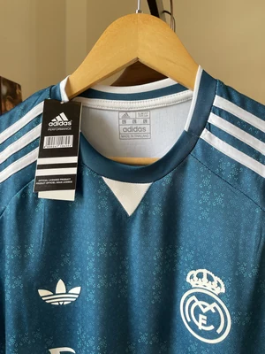 Madrid Away Kit Master Copy