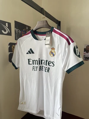Real Madrid Home Players Edition 26/27 Kit