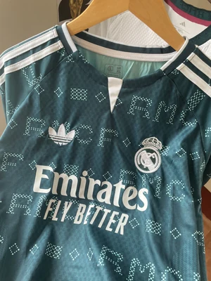 Real Madrid Fan Green