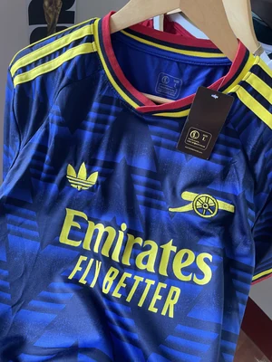 Arsenal 2026/27 Away Kit