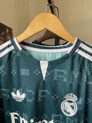 Real Madrid Fan Green